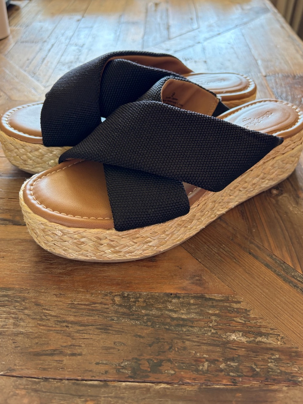 Universal Thread Black Crisscross Espadrille Platform Slides